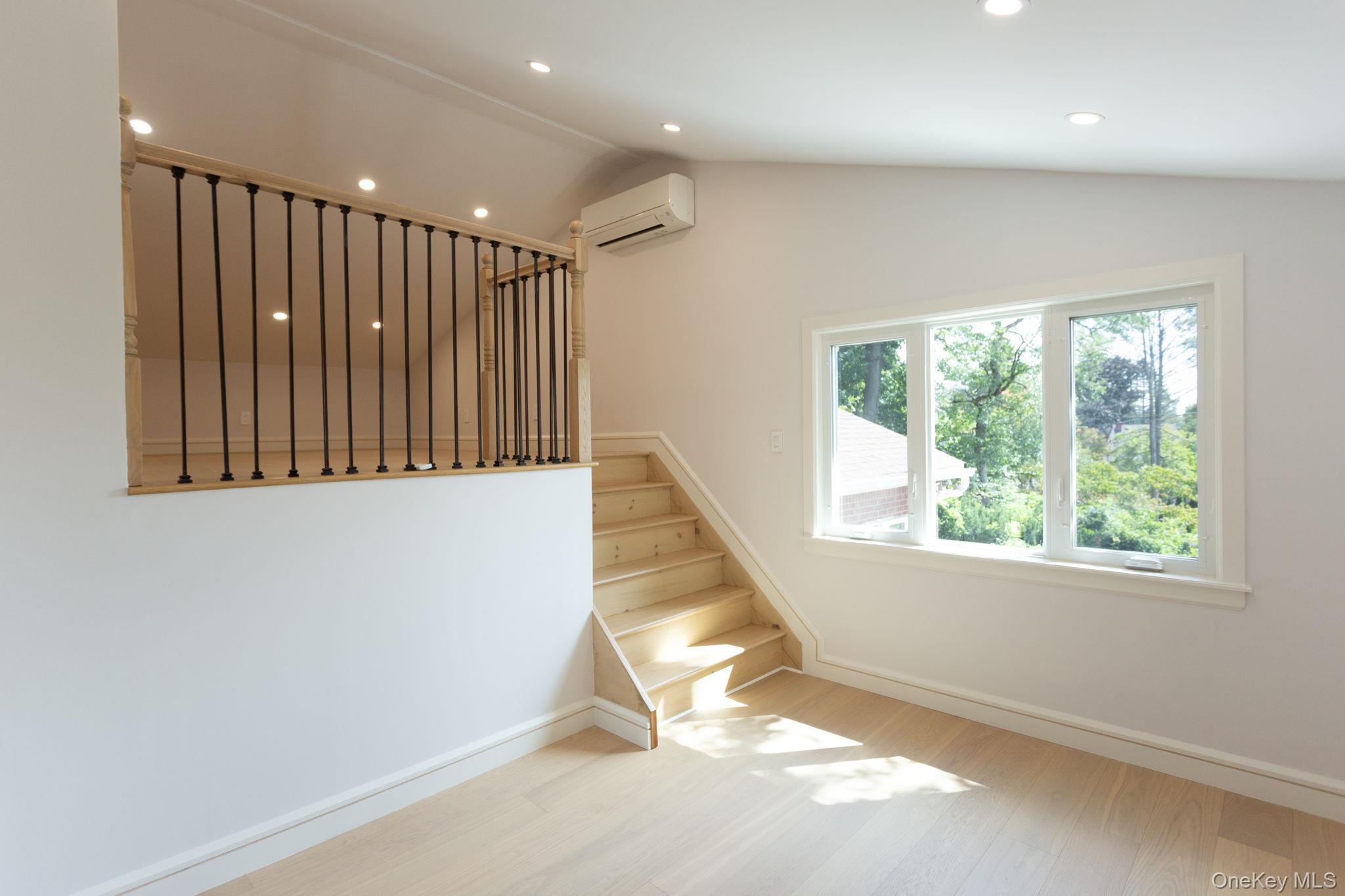 Single Family Avon Queens, NY 11432, MLS-907913-23