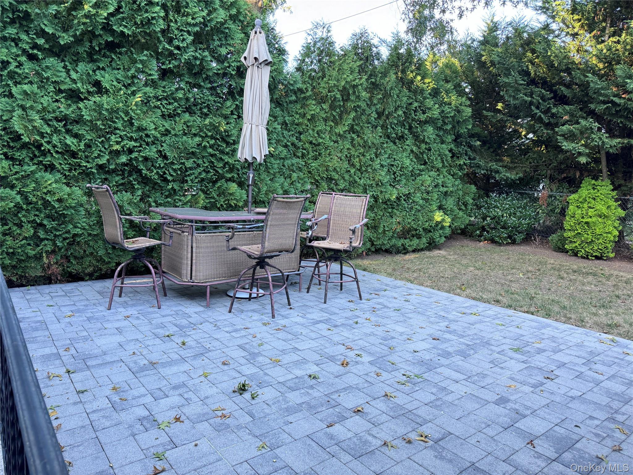 Single Family Sackville Nassau County, NY 11530, MLS-907963-10