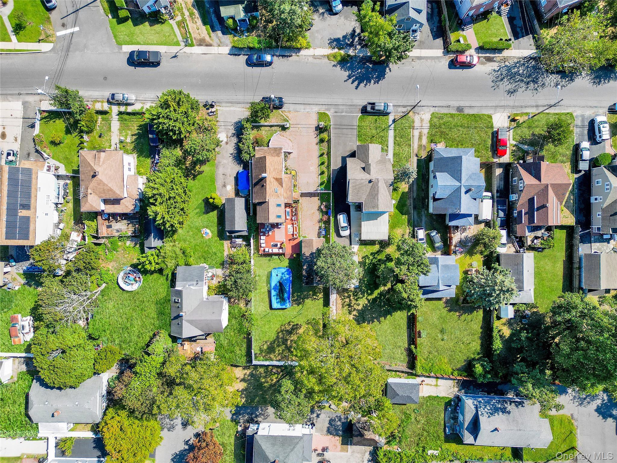 Single Family Center  Suffolk County, NY 11706, MLS-908006-26