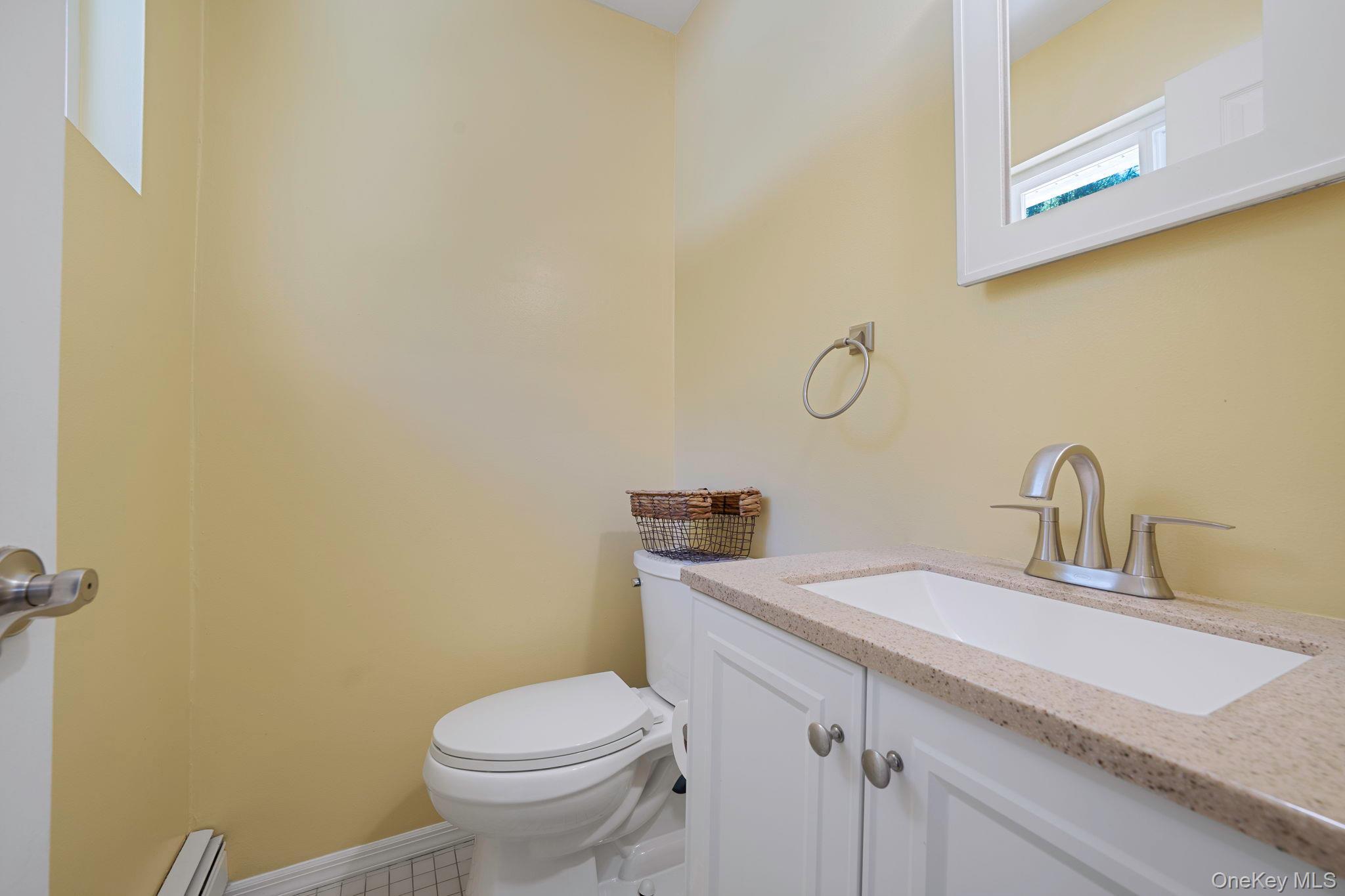 Single Family Emily Suffolk County, NY 11946, MLS-908021-10