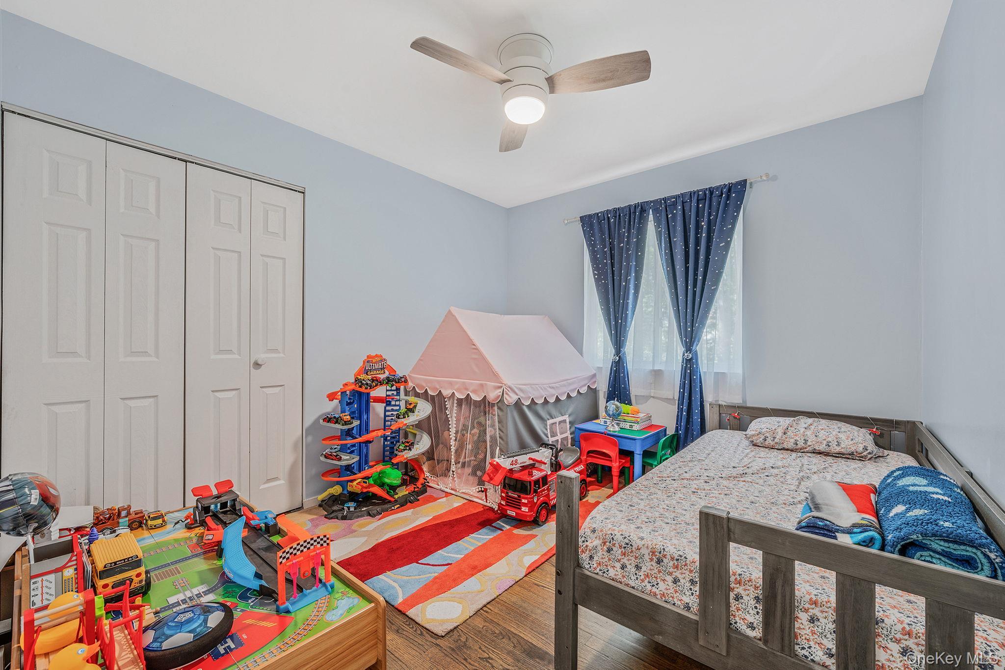 Single Family Emily Suffolk County, NY 11946, MLS-908021-12