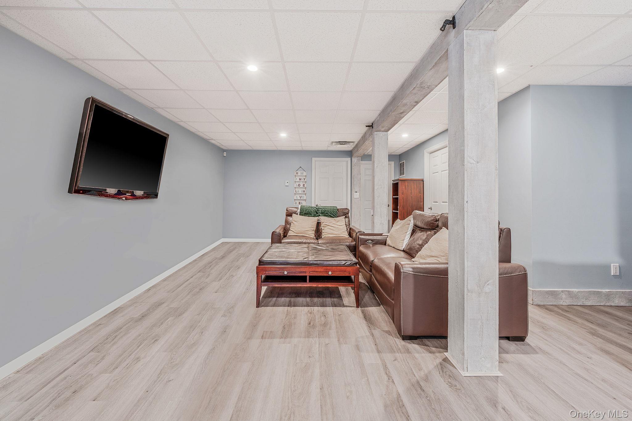 Single Family Emily Suffolk County, NY 11946, MLS-908021-19