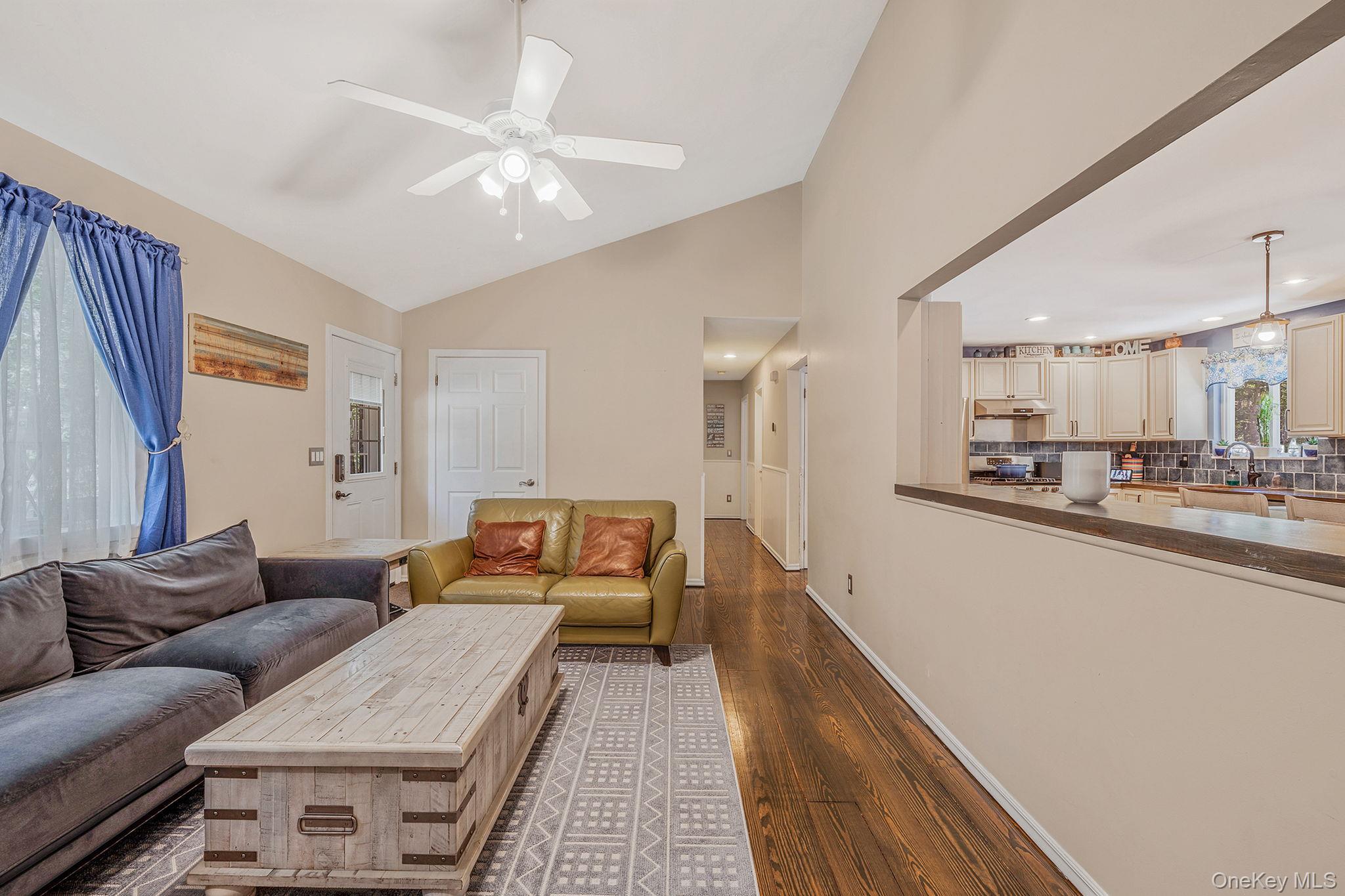 Single Family Emily Suffolk County, NY 11946, MLS-908021-6