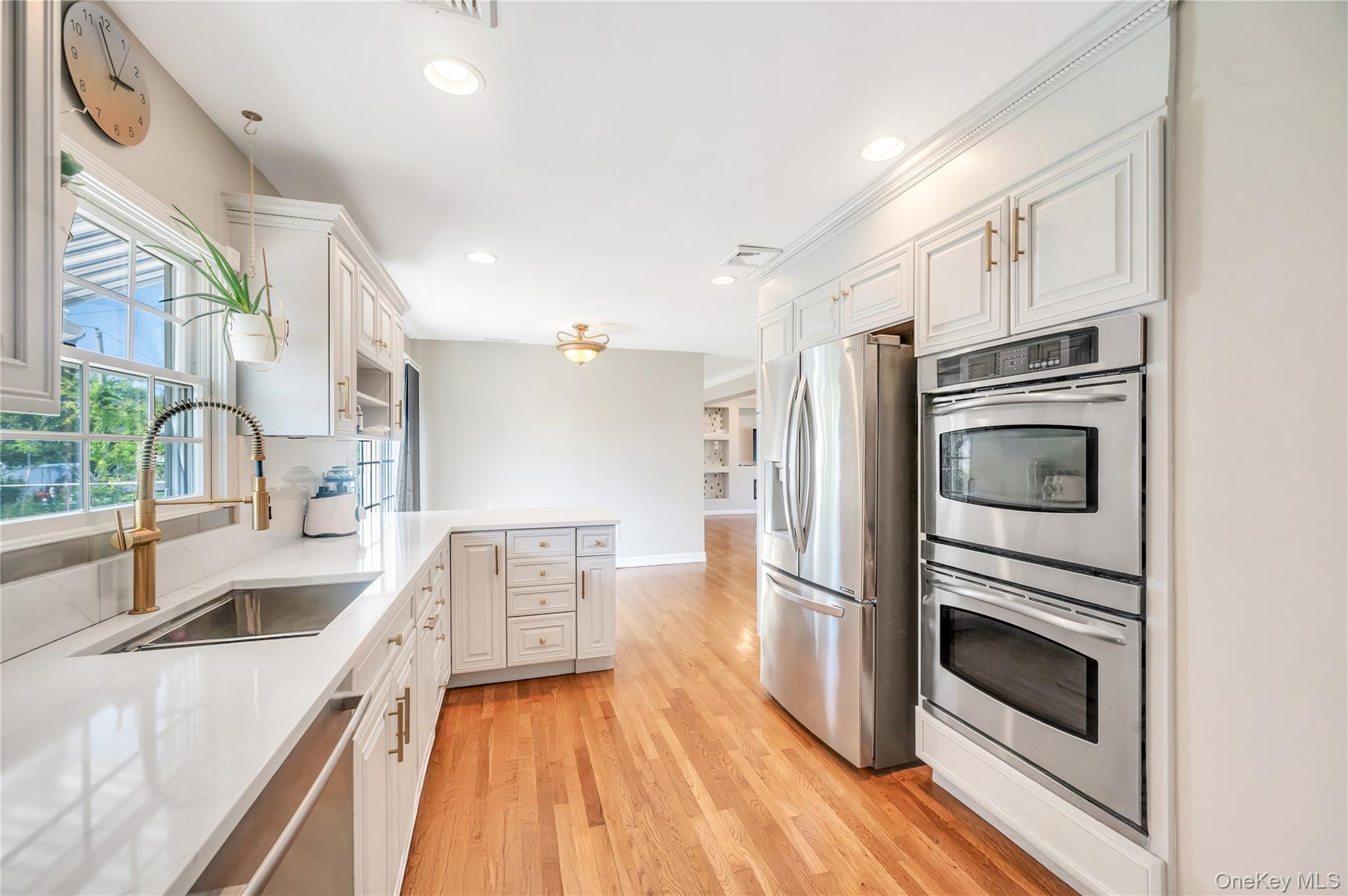 Single Family Carol  Nassau County, NY 11554, MLS-908046-14