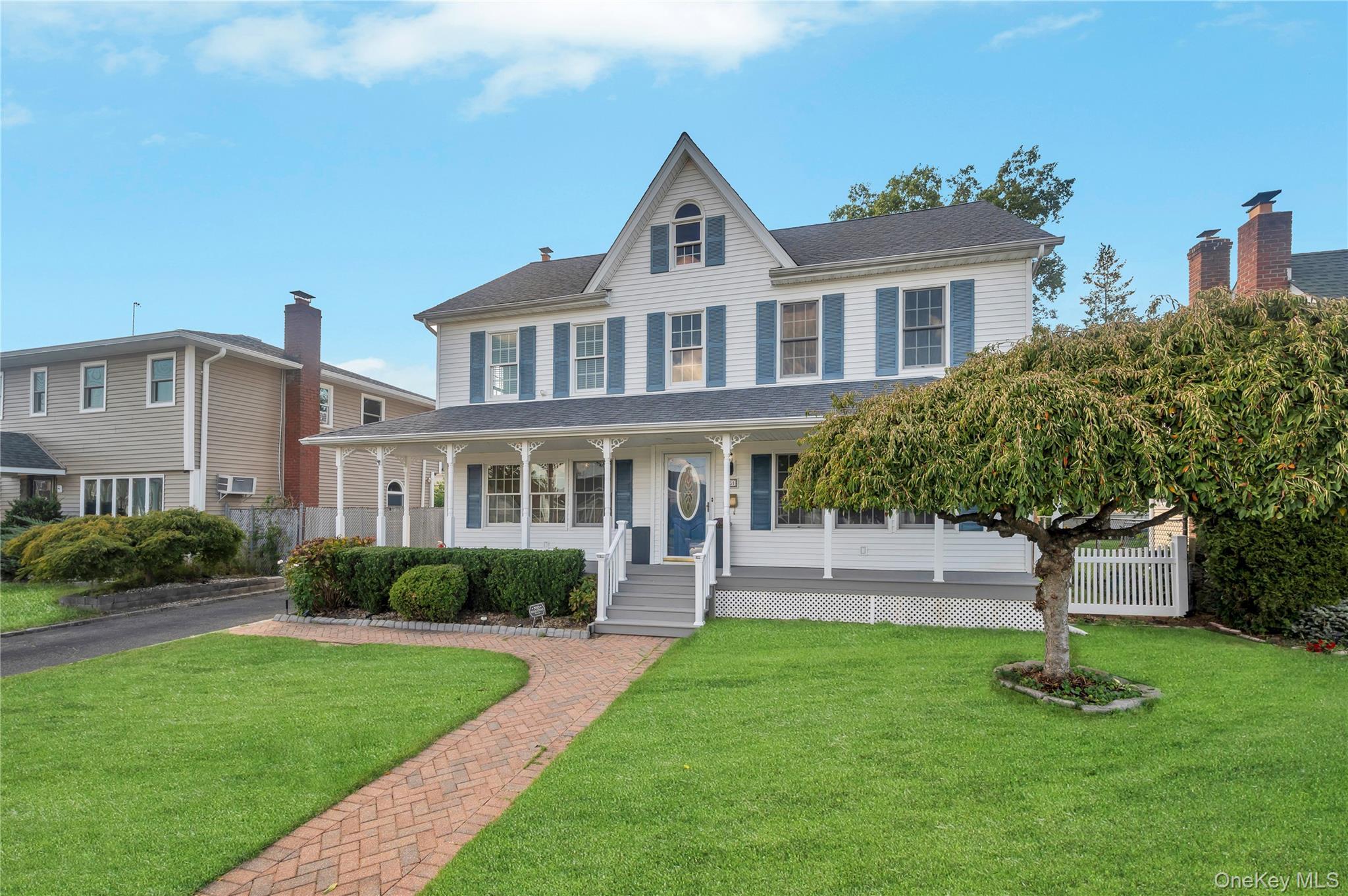 Single Family Carol  Nassau County, NY 11554, MLS-908046-32