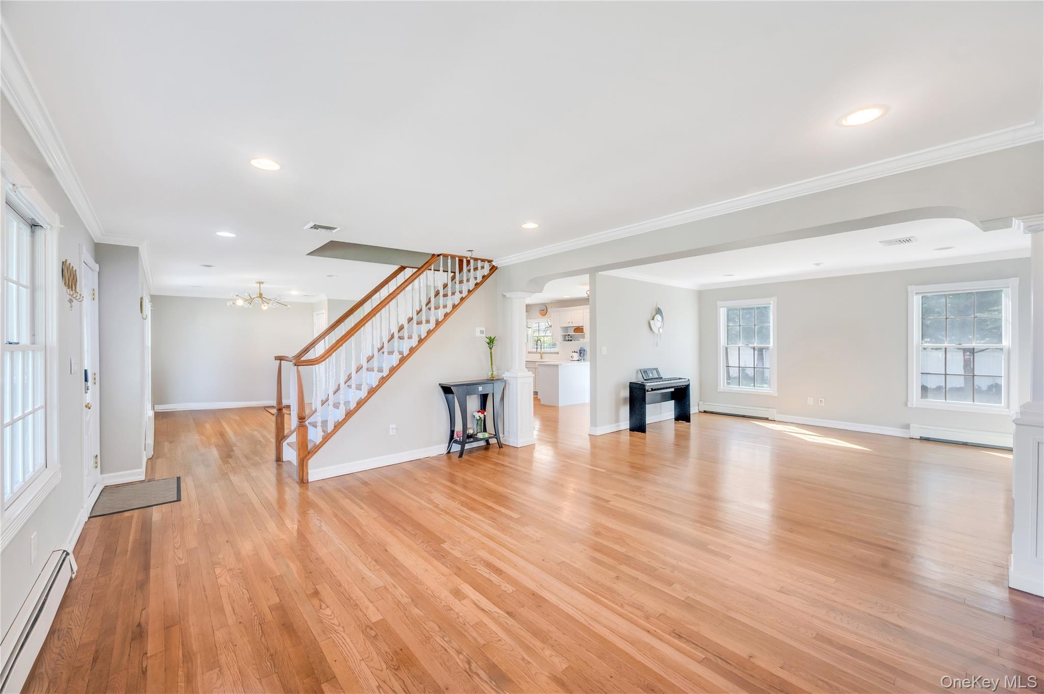 Single Family Carol  Nassau County, NY 11554, MLS-908046-5