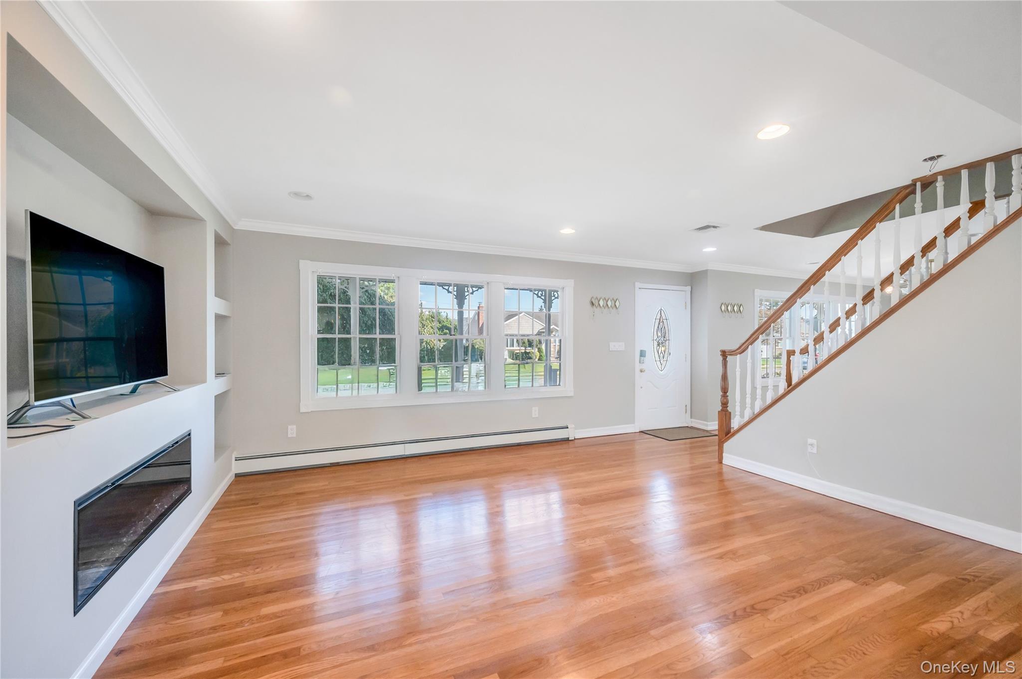 Single Family Carol  Nassau County, NY 11554, MLS-908046-6