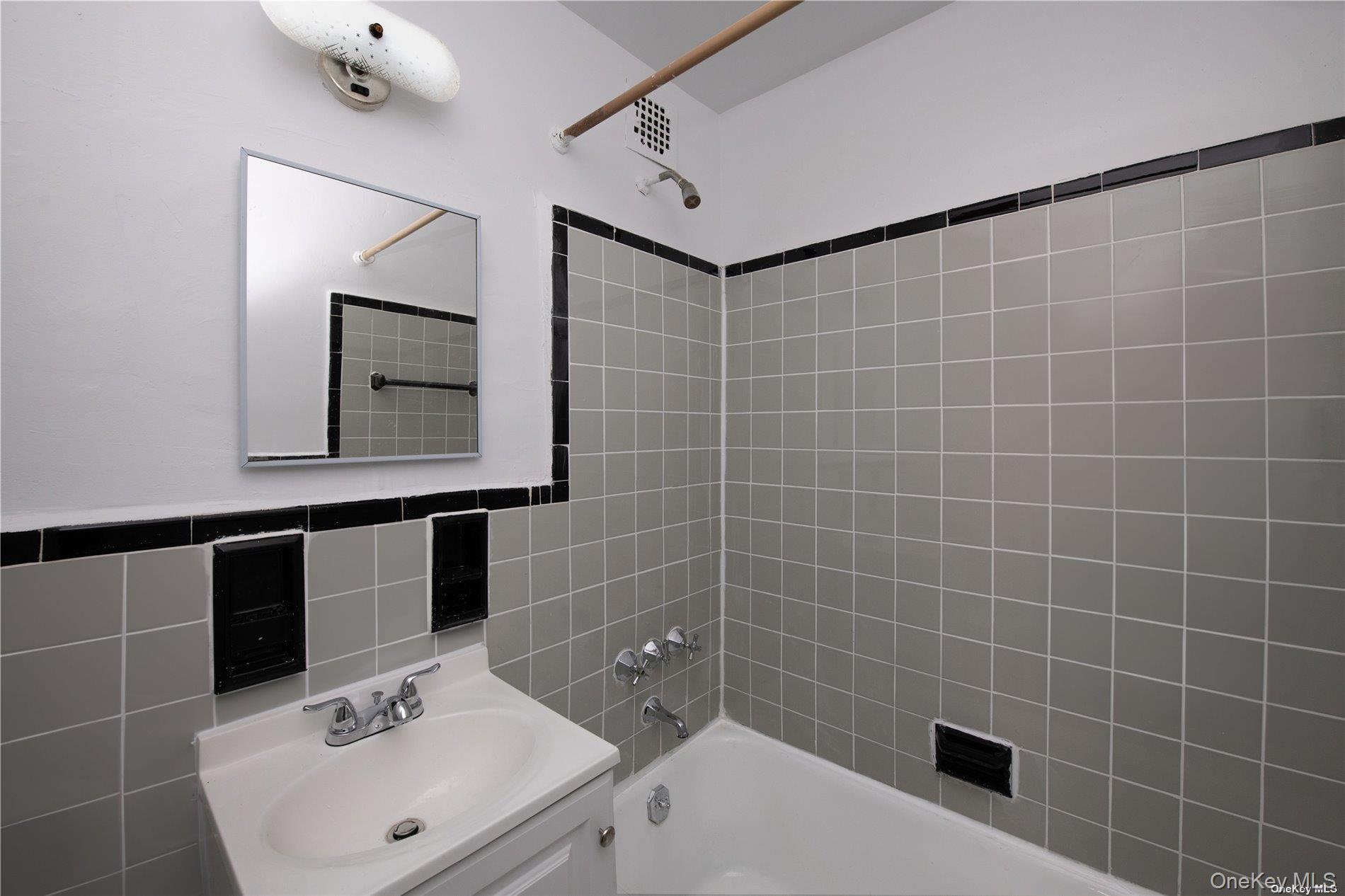 Apartment 58  Queens, NY 11373, MLS-908107-9