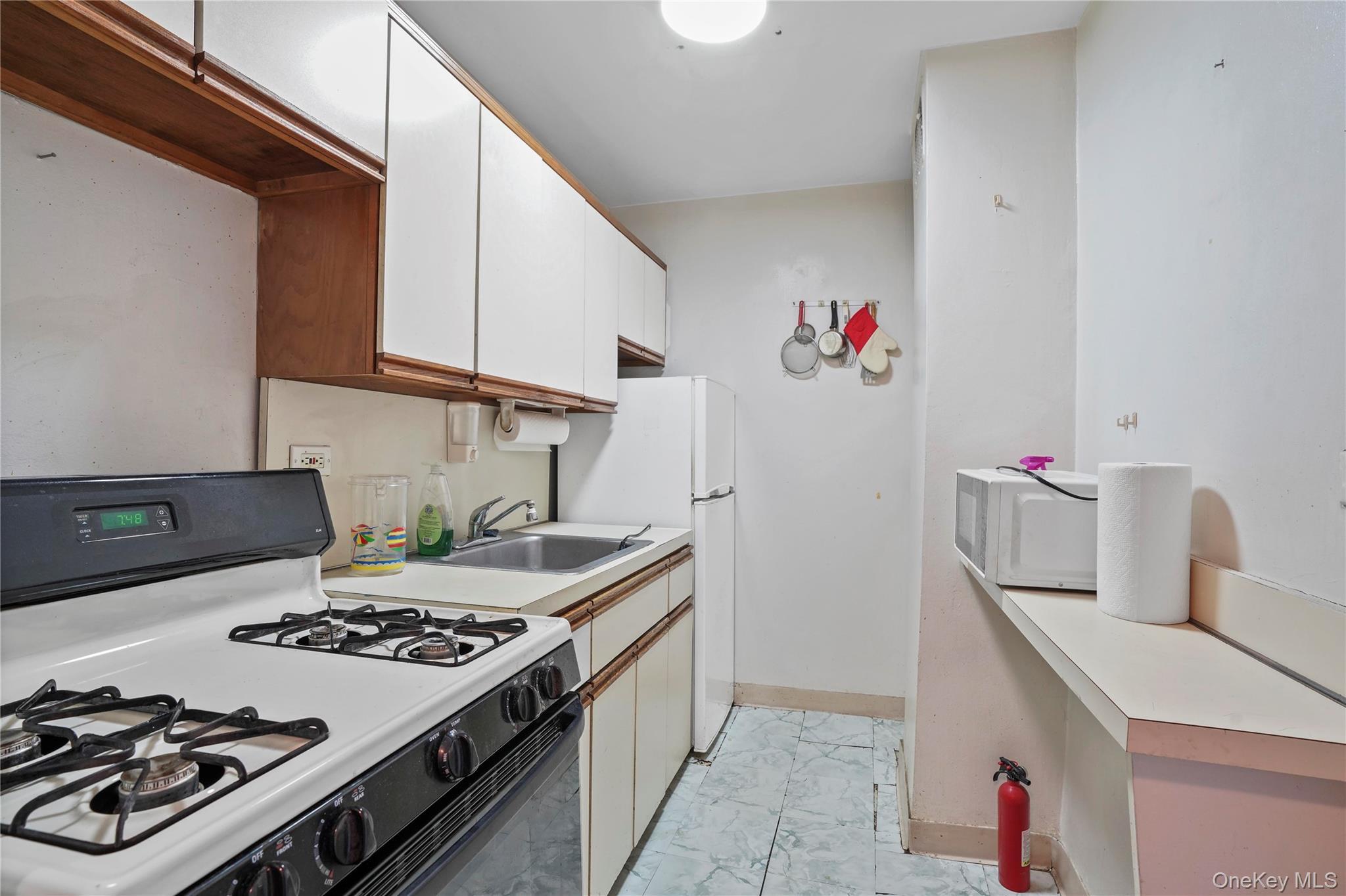 Coop 153rd Queens, NY 11414, MLS-908149-12