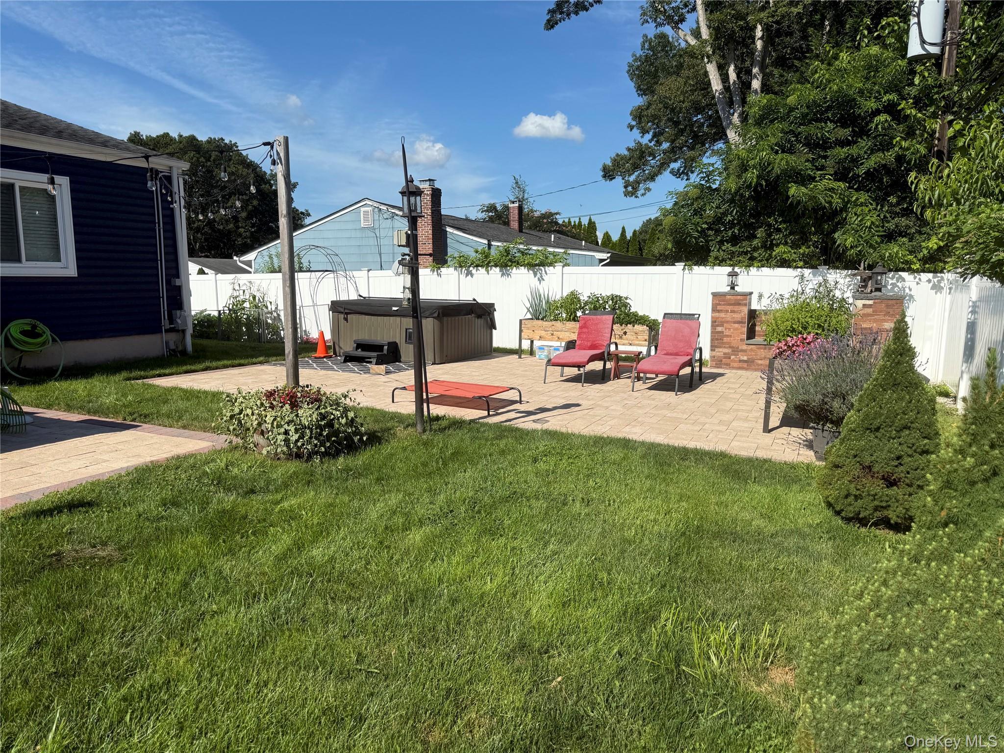 Single Family Wilson  Suffolk County, NY 11776, MLS-908200-26