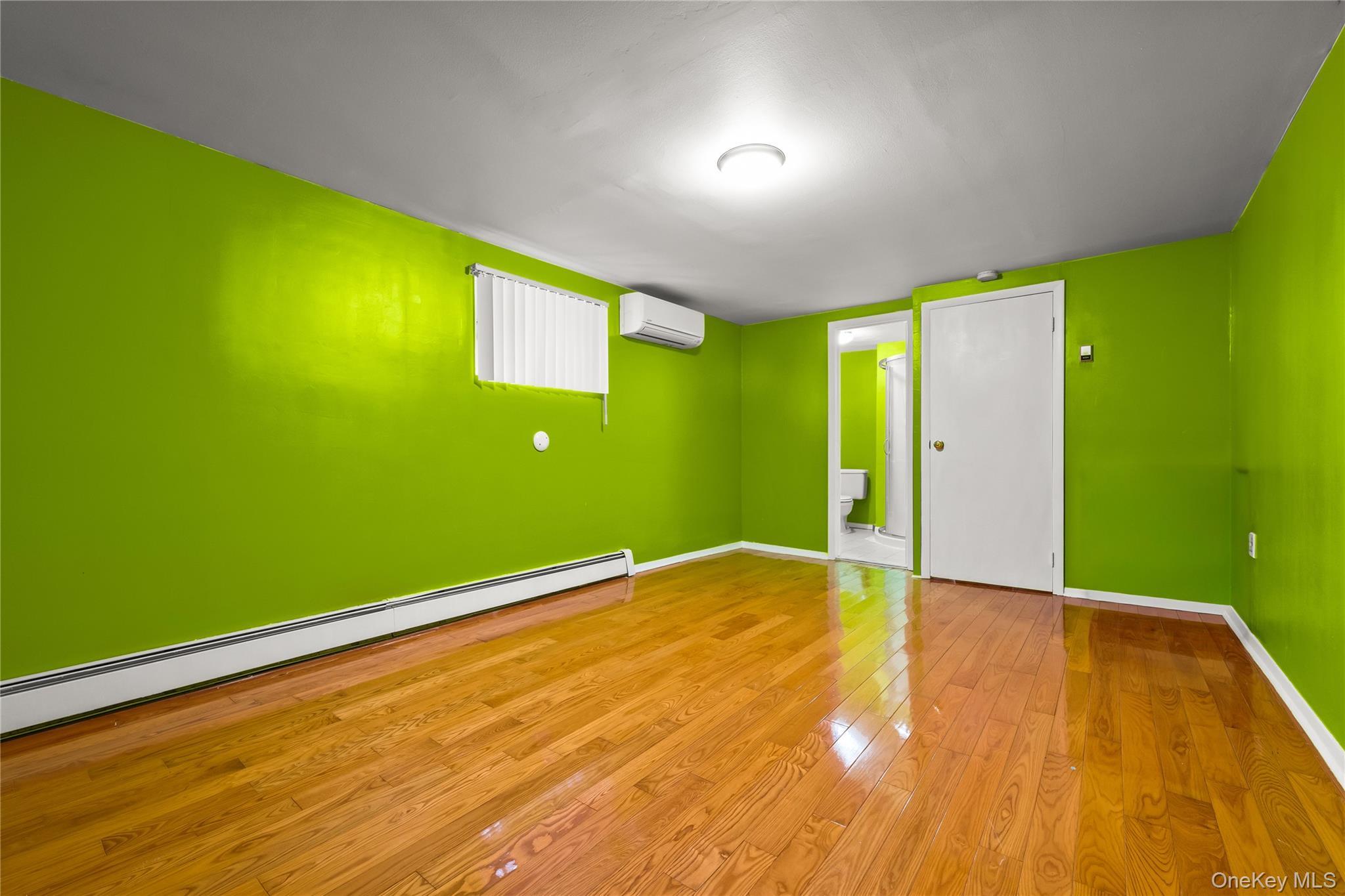 Single Family Conger  Staten Island, NY 10305, MLS-908205-31