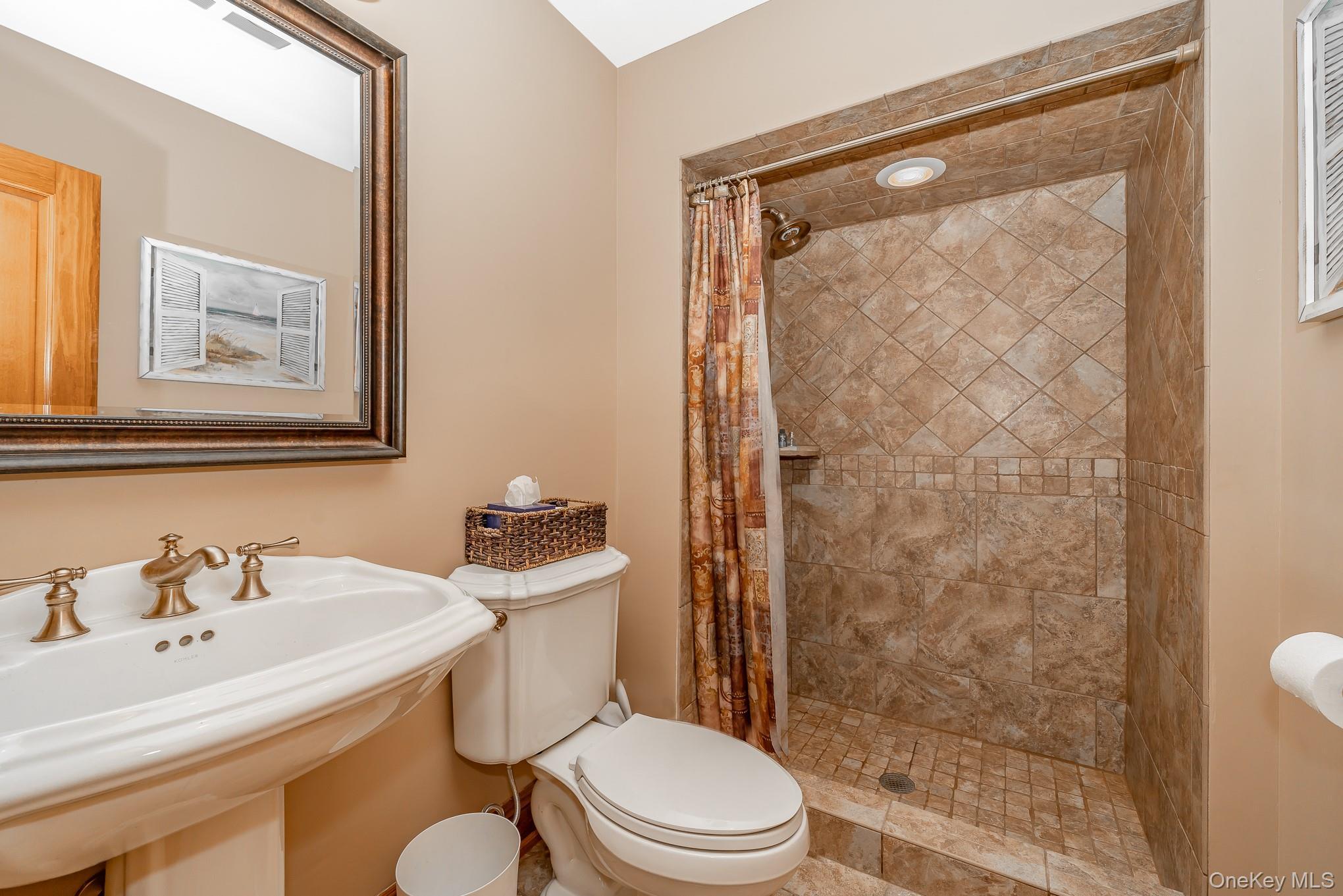 Single Family Duck Suffolk County, NY 11795, MLS-908241-34