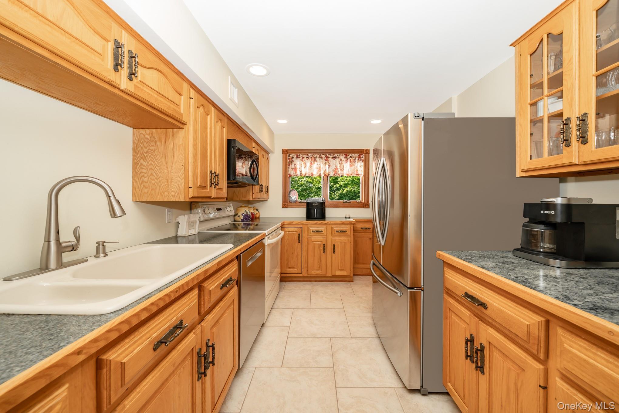 Single Family Duck Suffolk County, NY 11795, MLS-908241-36