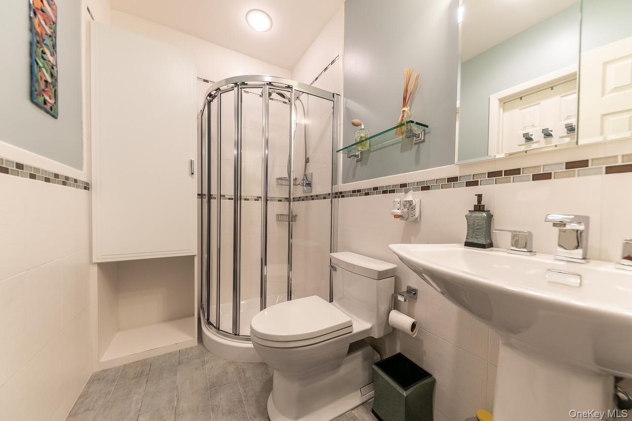 Single Family Olive  Nassau County, NY 11561, MLS-908278-20