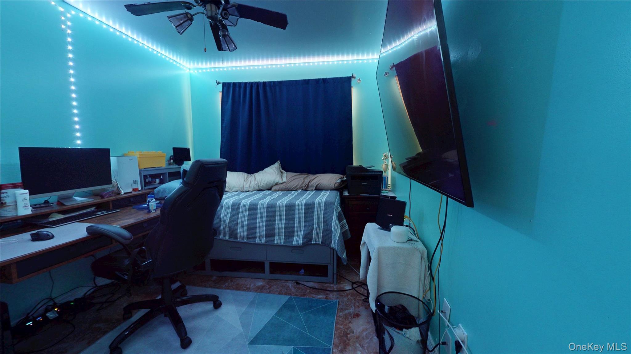 Single Family Belcher  Nassau County, NY 11510, MLS-908286-15