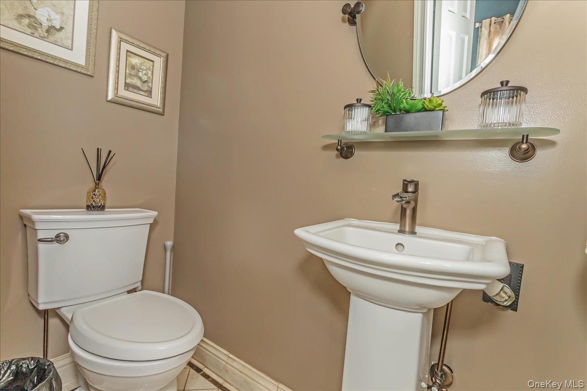 Single Family 1st  Nassau County, NY 11040, MLS-908309-14