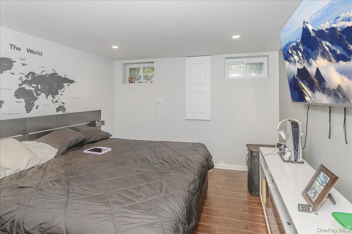 Single Family 1st  Nassau County, NY 11040, MLS-908309-25