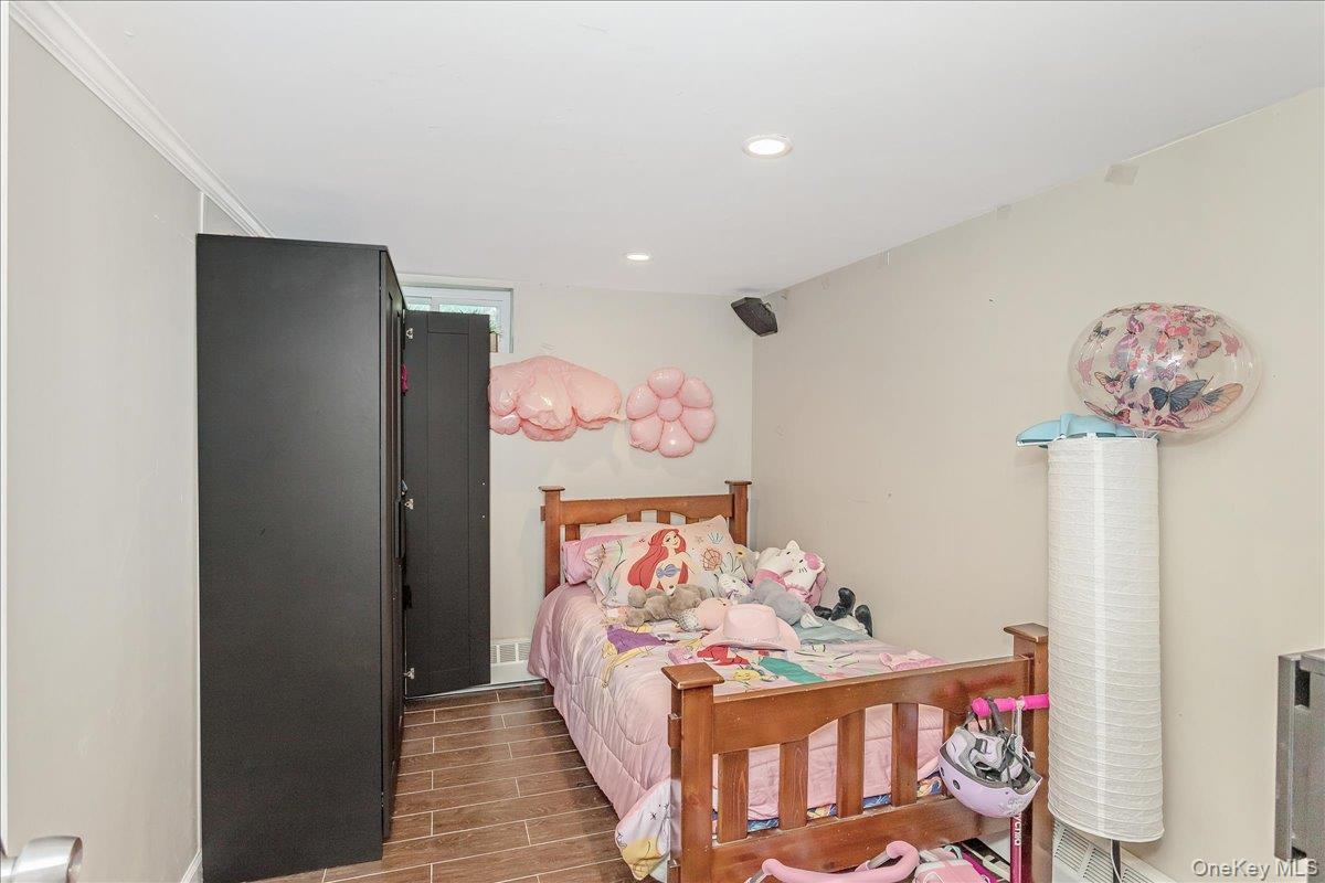 Single Family 1st  Nassau County, NY 11040, MLS-908309-26