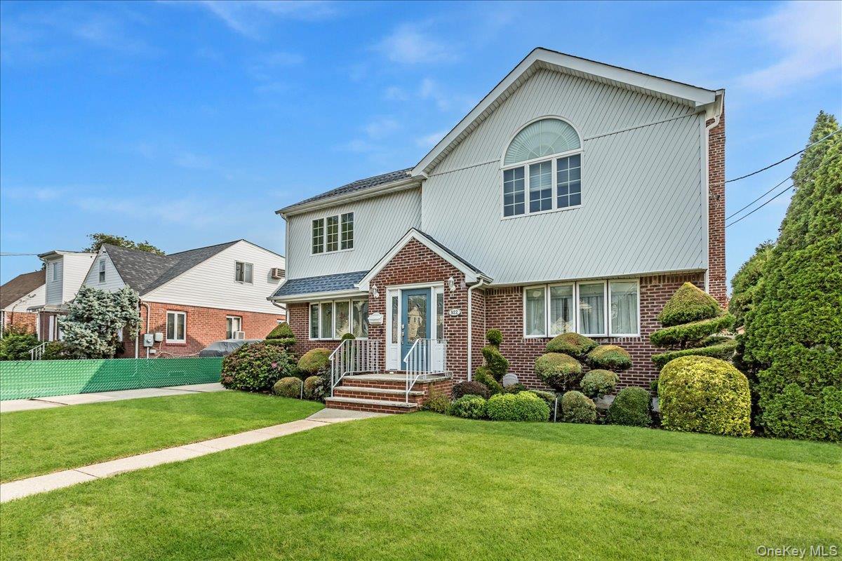 Single Family 1st  Nassau County, NY 11040, MLS-908309-3