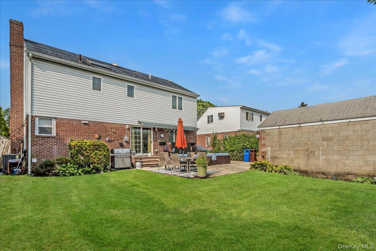 Single Family 1st  Nassau County, NY 11040, MLS-908309-30