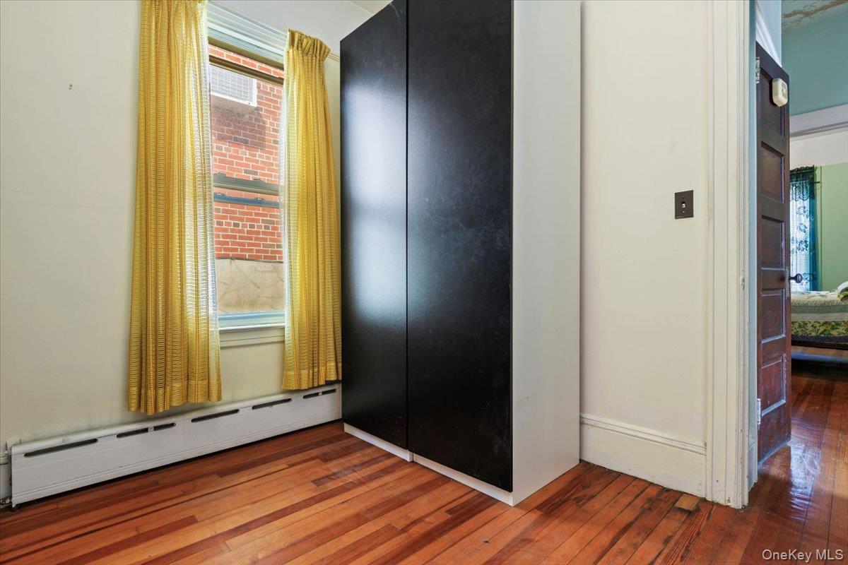 Single Family Zulette  Bronx, NY 10461, MLS-908312-15