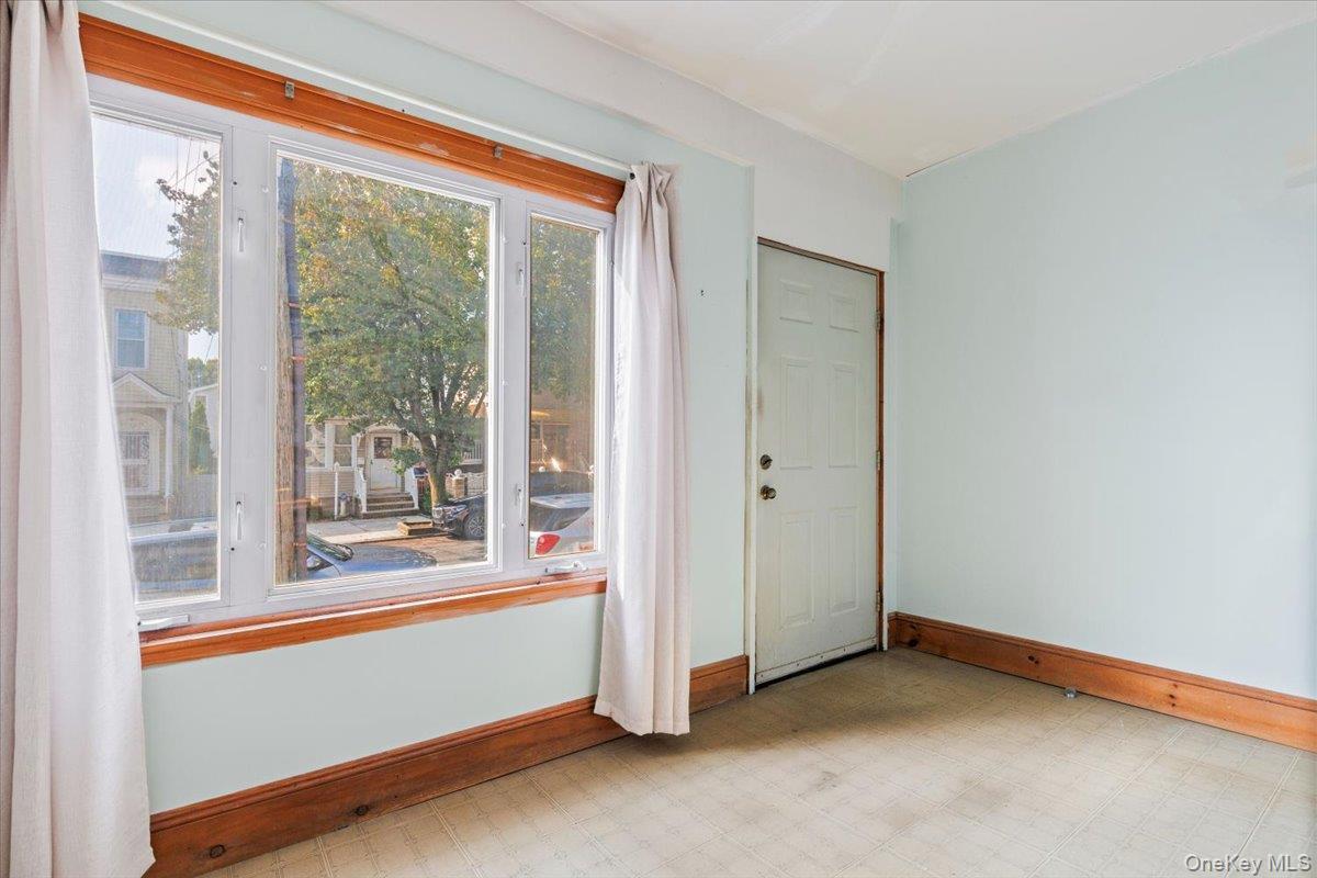 Single Family Zulette  Bronx, NY 10461, MLS-908312-3