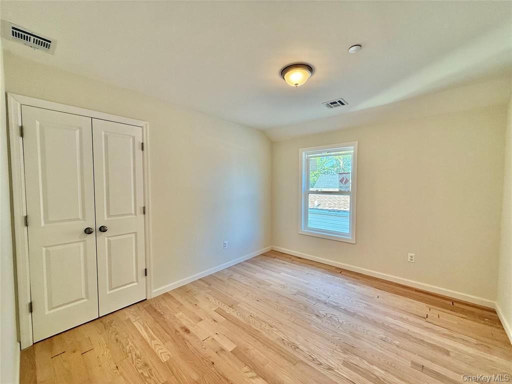 Single Family Ampere  Bronx, NY 10465, MLS-908325-12