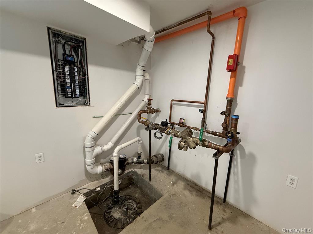 Single Family Ampere  Bronx, NY 10465, MLS-908325-15