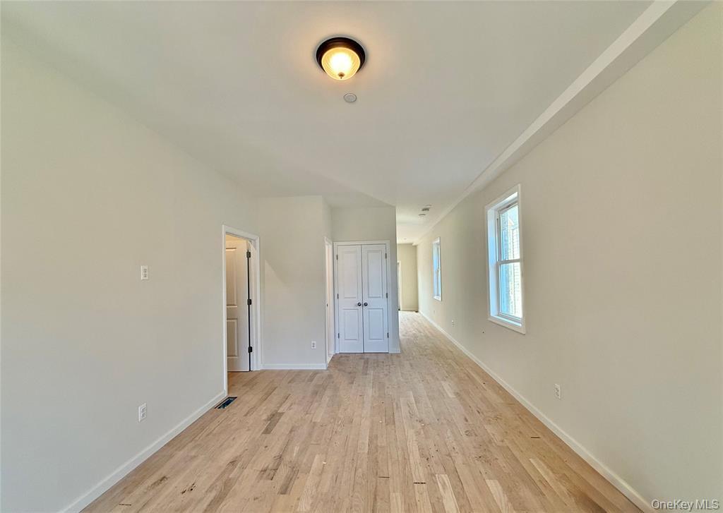 Single Family Ampere  Bronx, NY 10465, MLS-908325-2