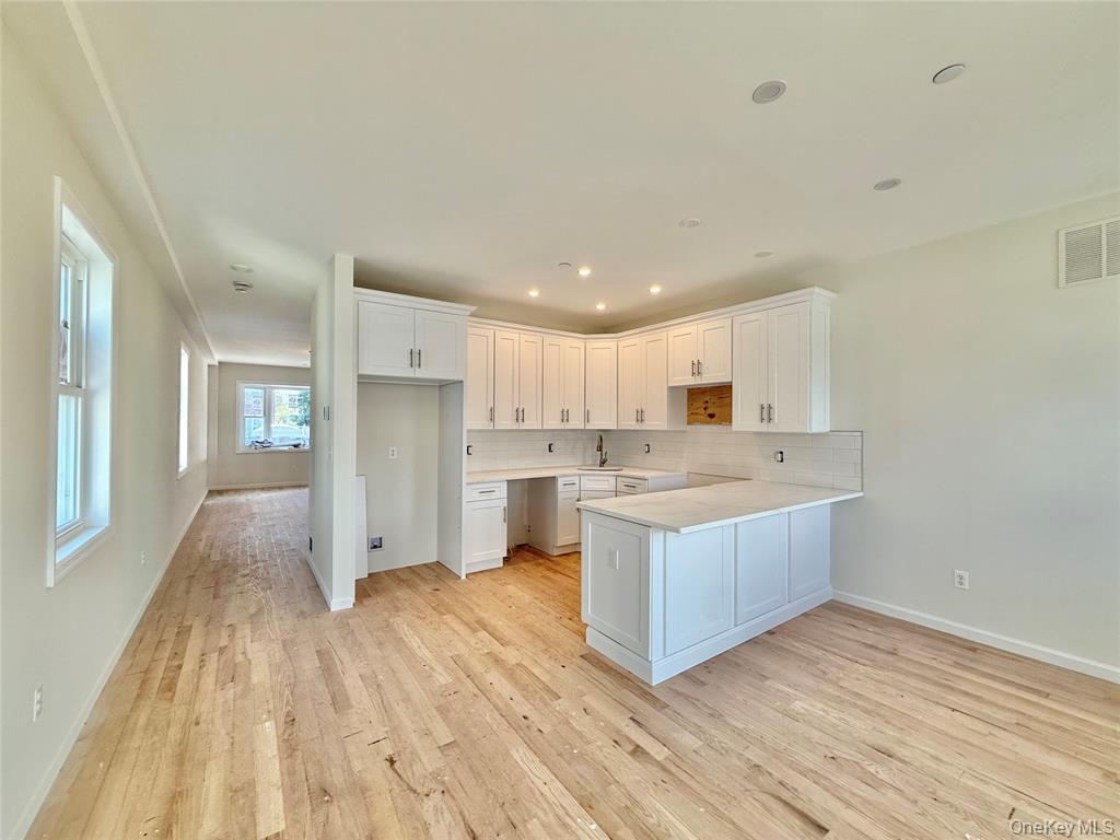 Single Family Ampere  Bronx, NY 10465, MLS-908325-3