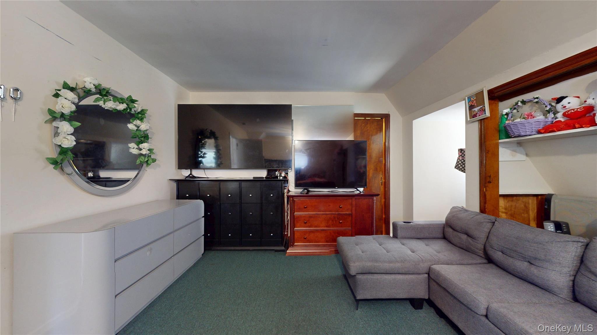 Single Family Wagner  Nassau County, NY 11575, MLS-908330-25