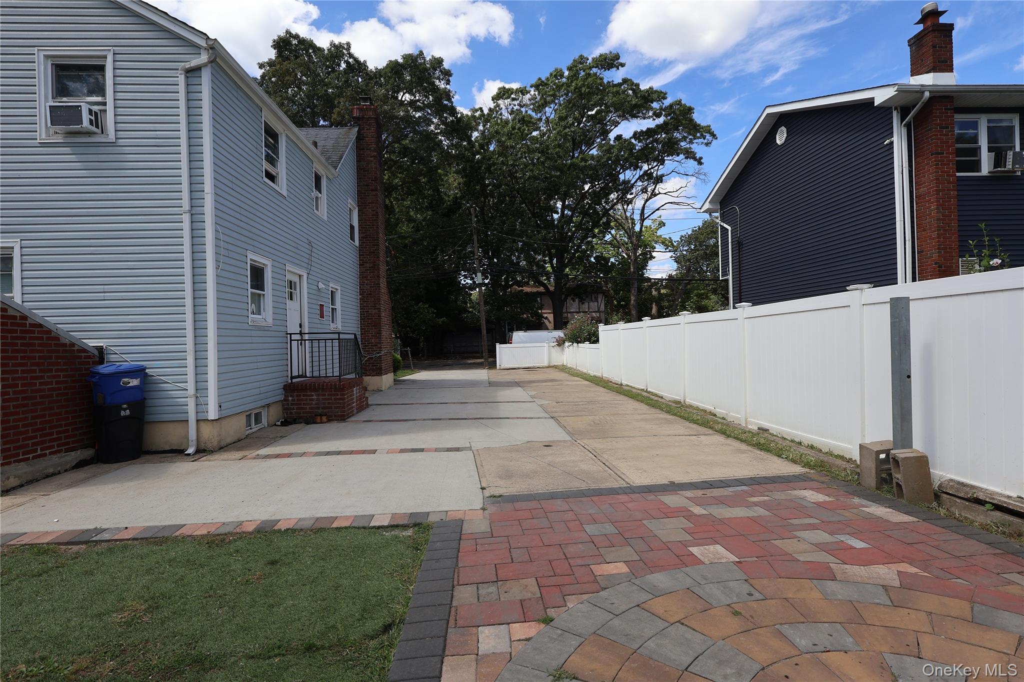 Single Family Wagner  Nassau County, NY 11575, MLS-908330-34