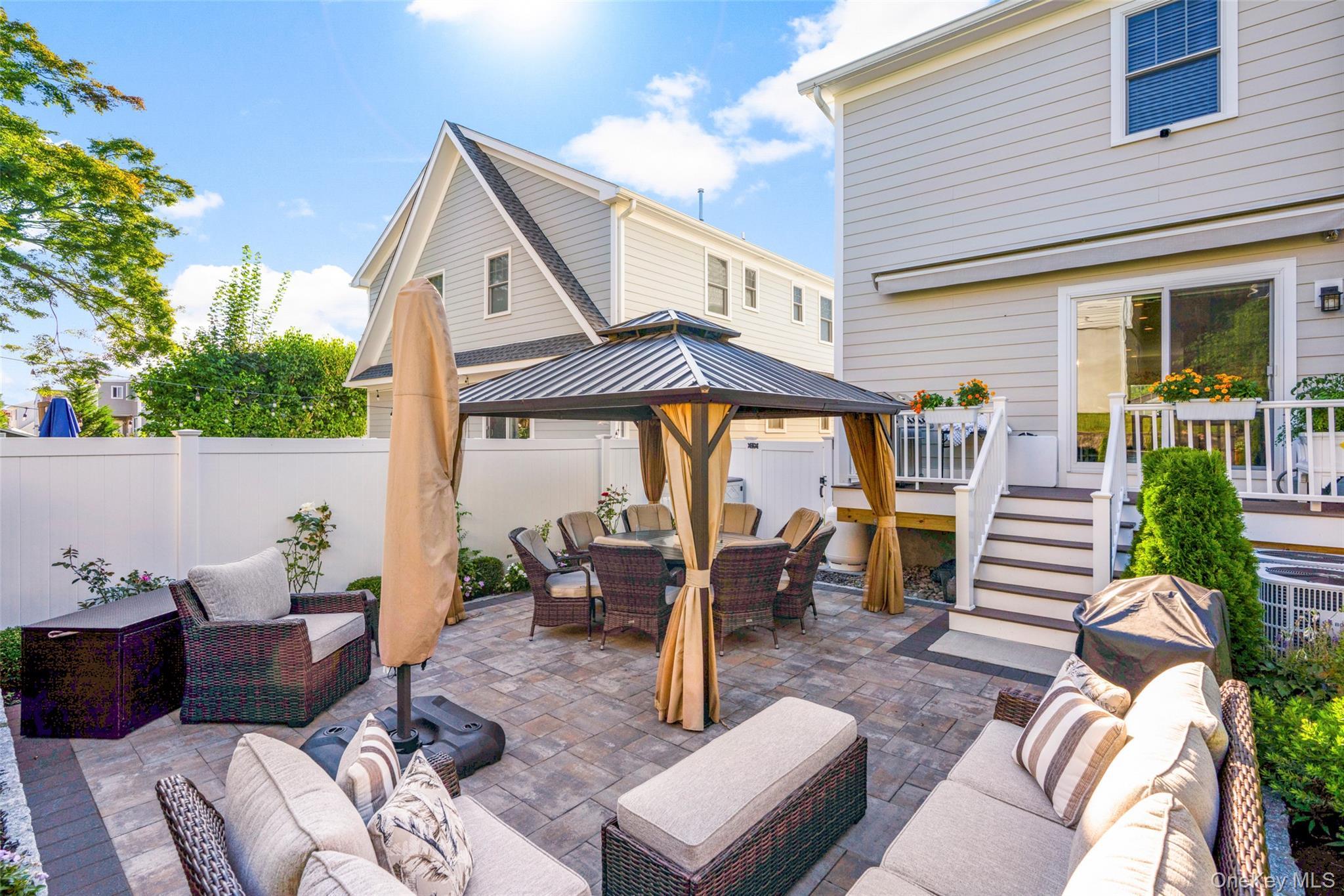 Single Family Gainsborg Westchester County, NY 10604, MLS-908355-23