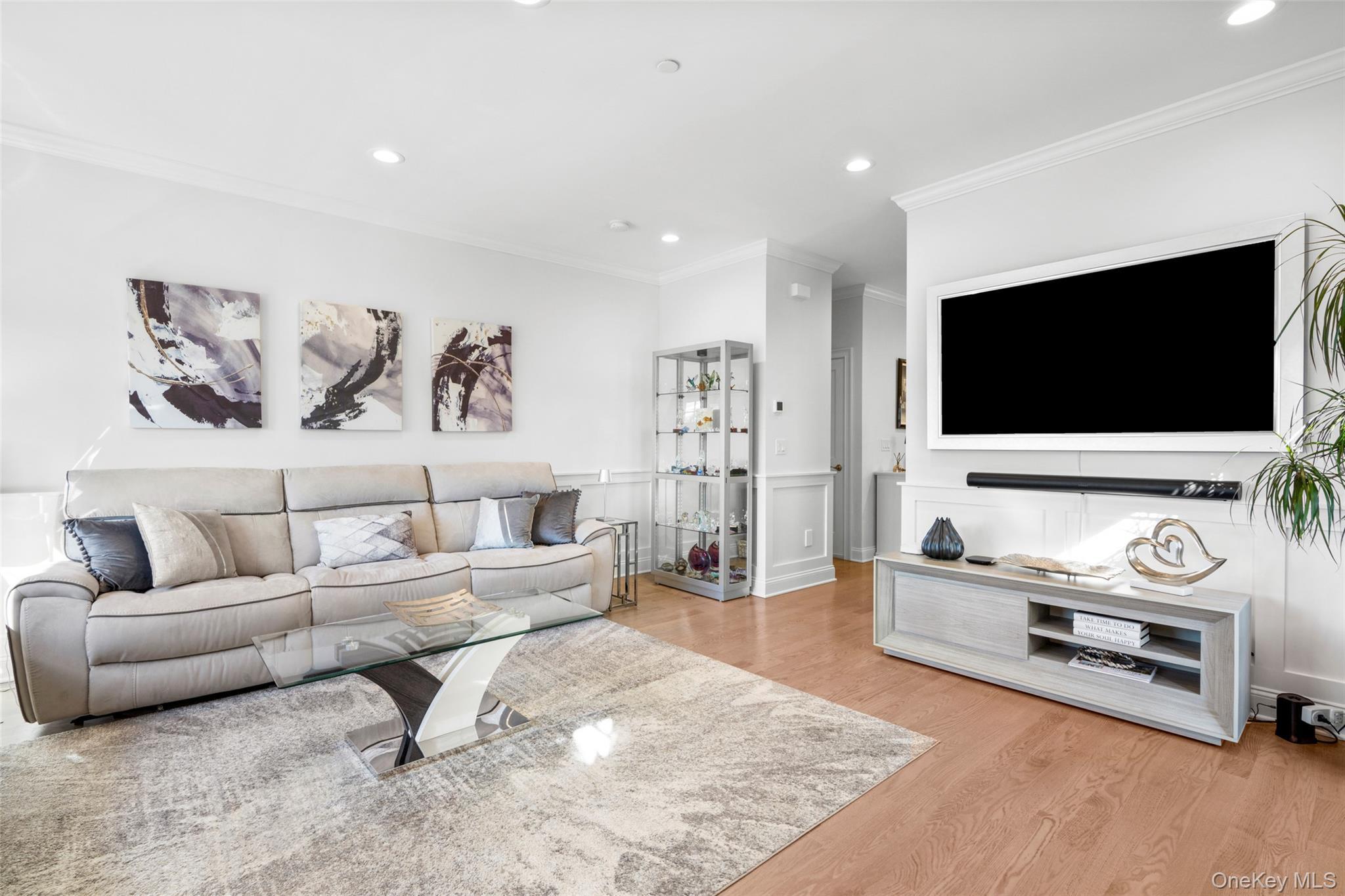 Single Family Gainsborg Westchester County, NY 10604, MLS-908355-5