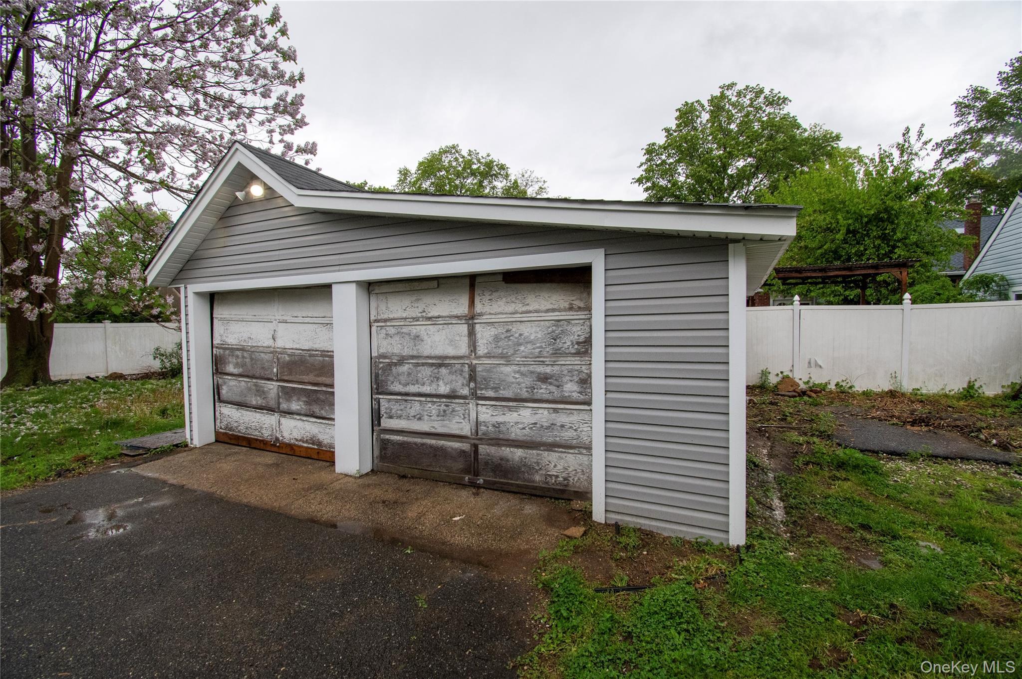 Single Family Henry  Nassau County, NY 11575, MLS-908425-30