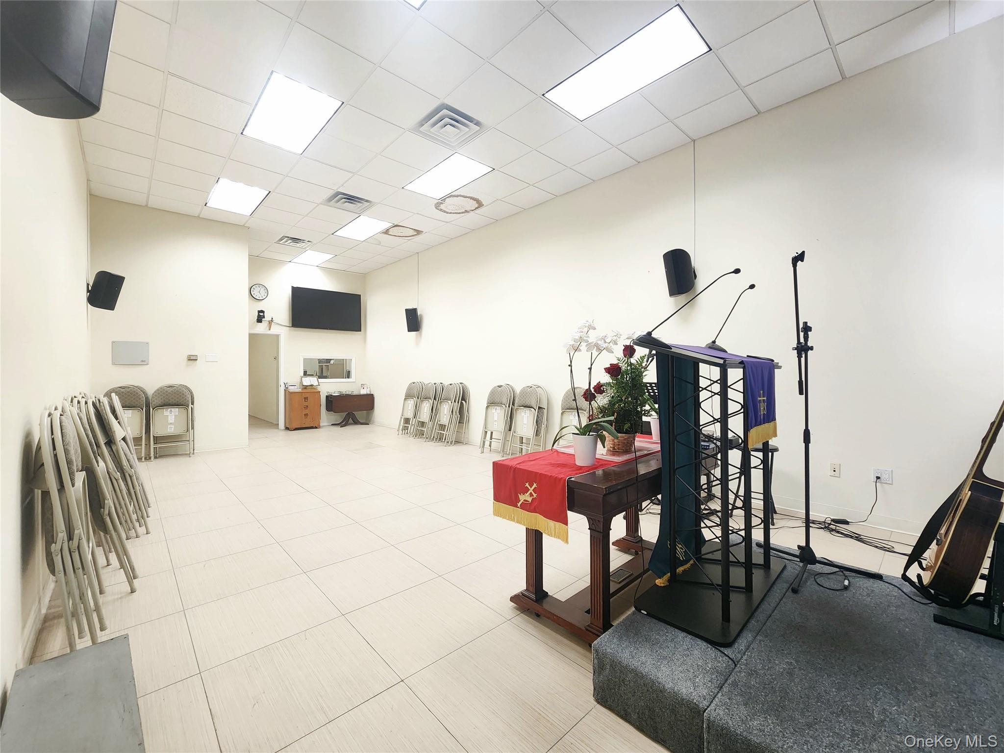 Commercial Lease 220  Queens, NY 11364, MLS-908447-17