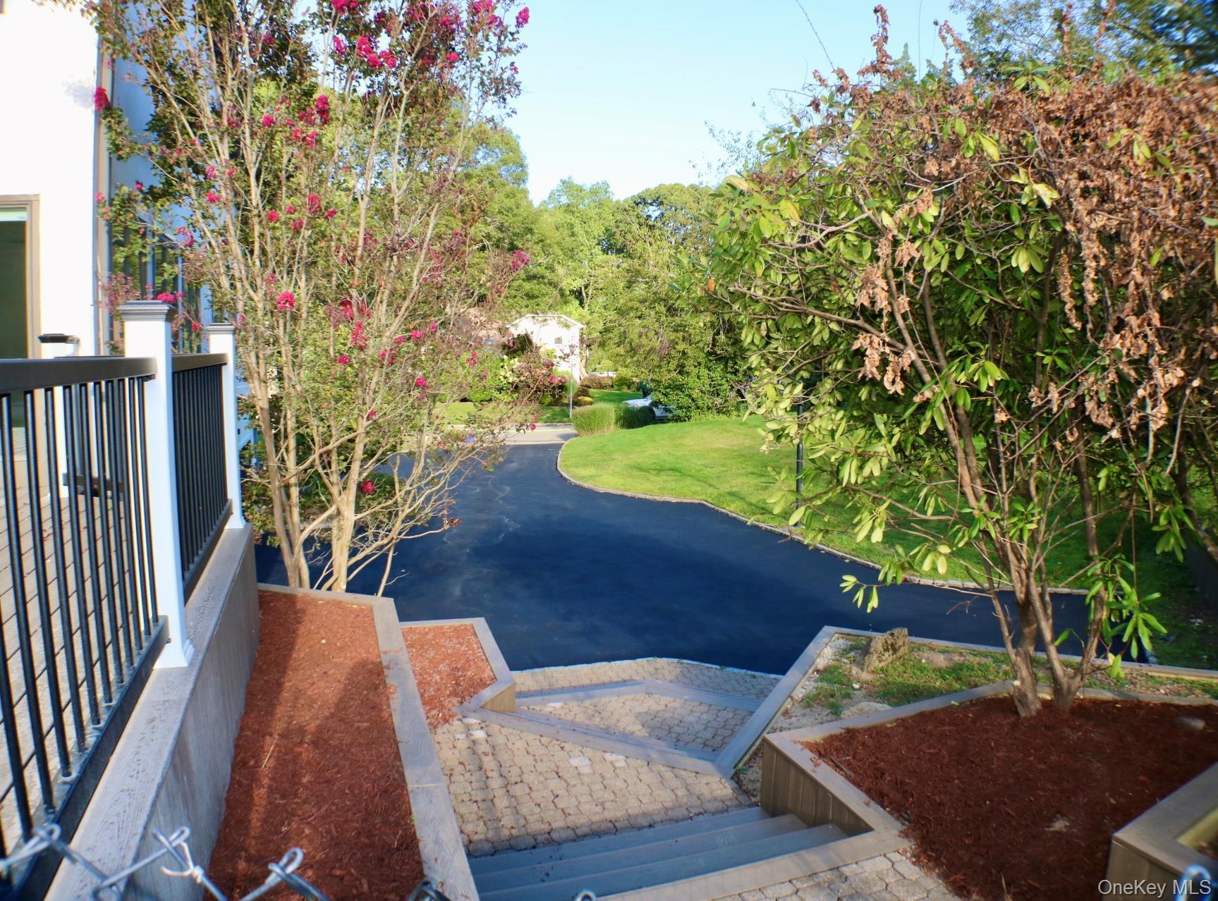 Single Family Cedarfield Suffolk County, NY 11780, MLS-908477-27