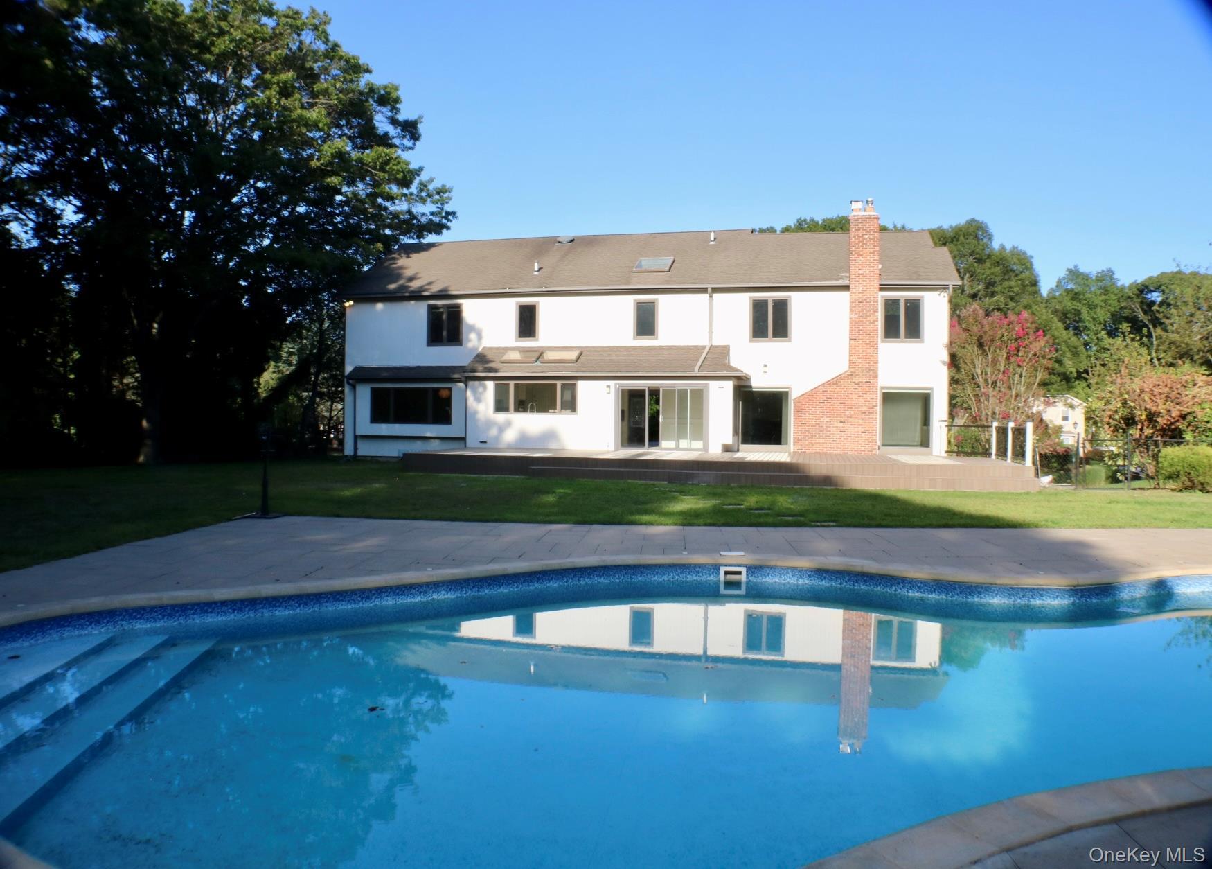 Single Family Cedarfield Suffolk County, NY 11780, MLS-908477-29