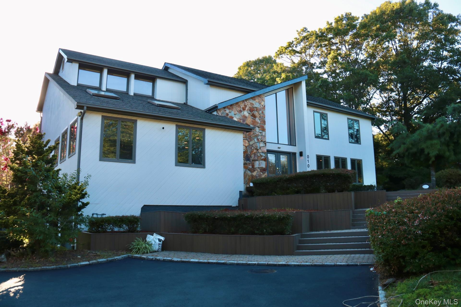 Single Family Cedarfield Suffolk County, NY 11780, MLS-908477-3