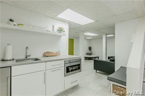 Single Family Cedarfield  Suffolk County, NY 11780, MLS-908477-32