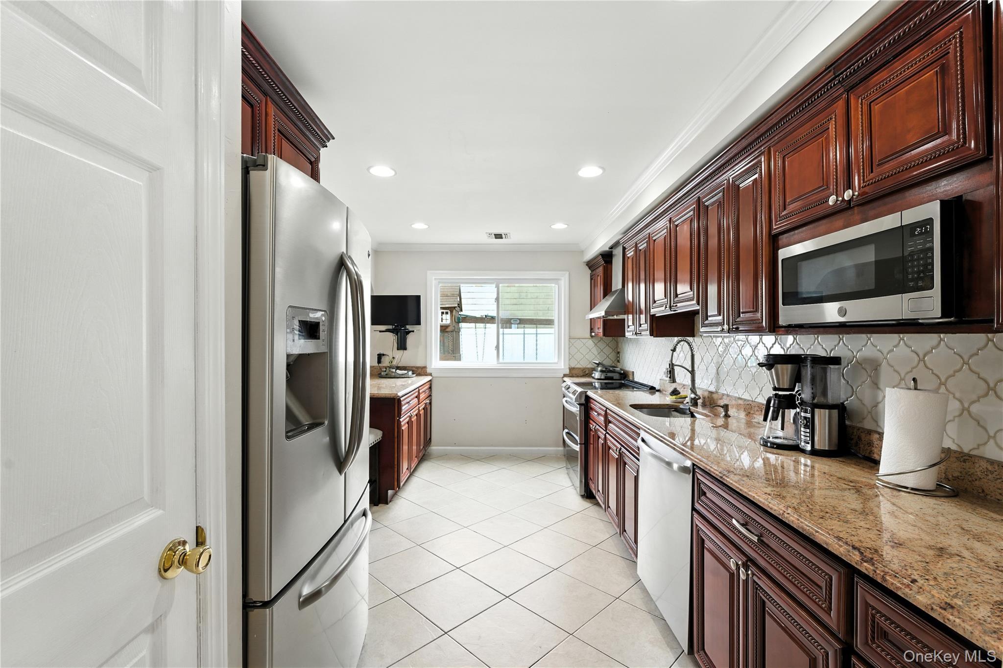 Single Family Riddle  Suffolk County, NY 11717, MLS-908491-11