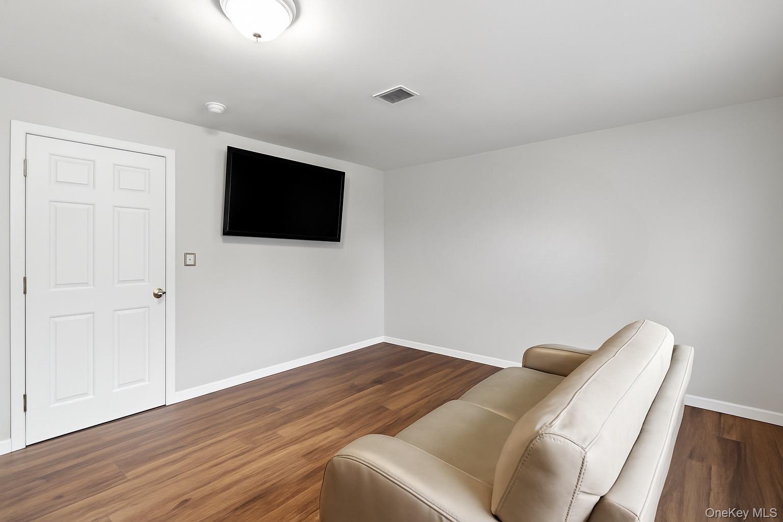 Single Family Riddle  Suffolk County, NY 11717, MLS-908491-16