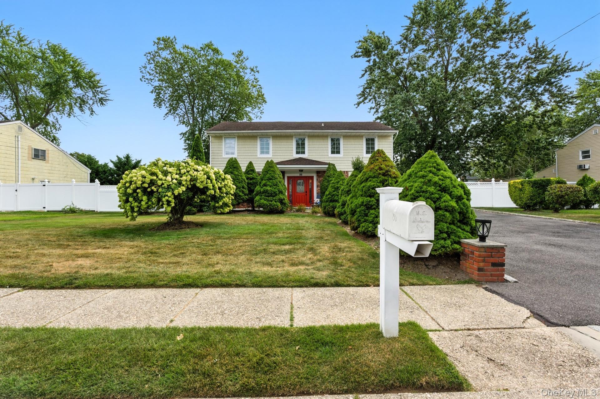 Single Family Riddle  Suffolk County, NY 11717, MLS-908491-30