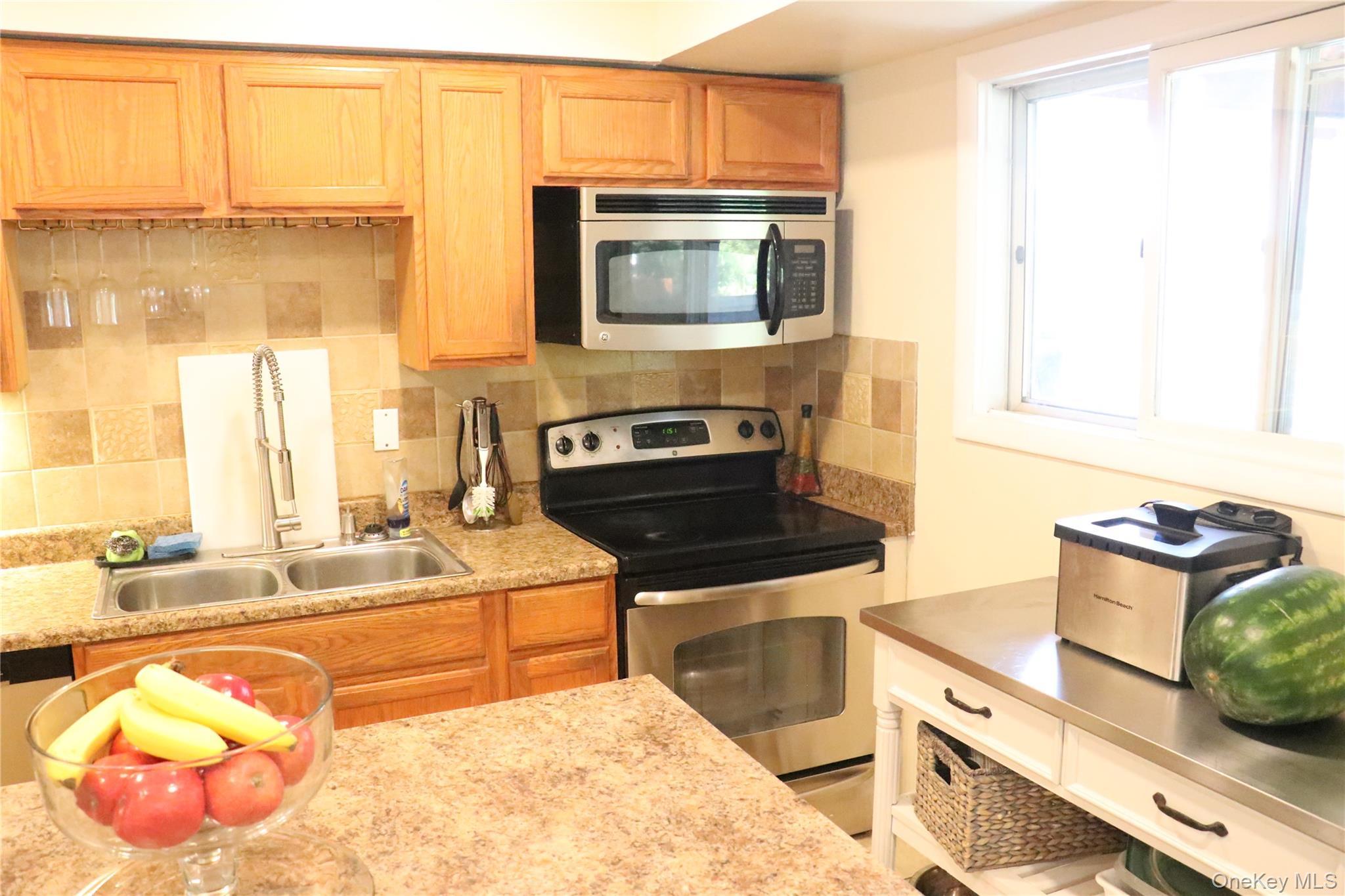 Single Family Buttermilk  Dutchess County, NY 12601, MLS-908493-12