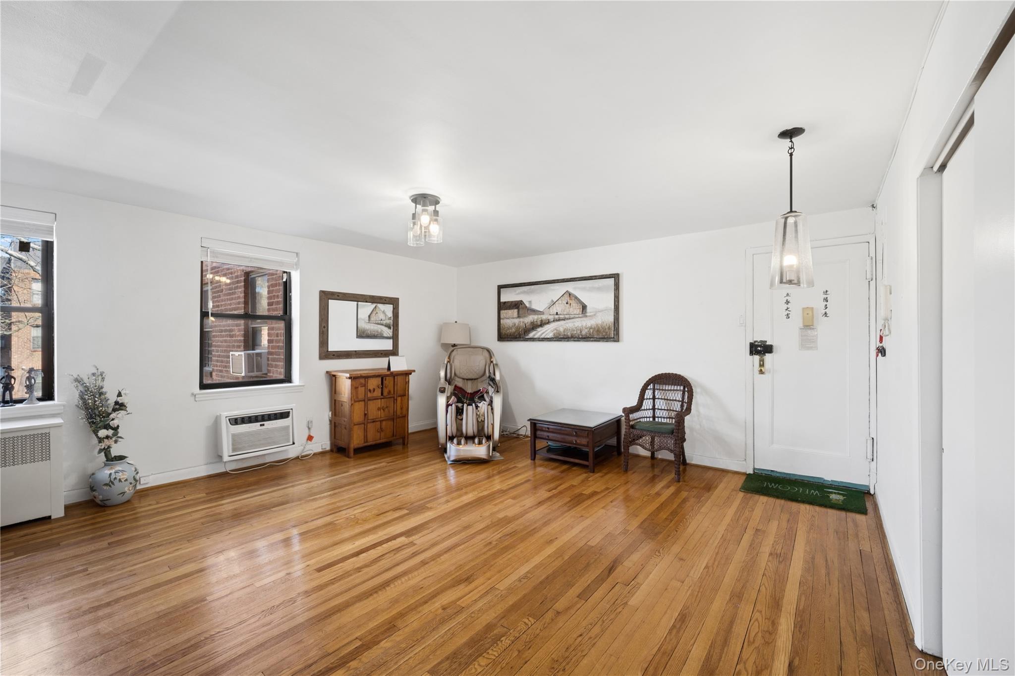 Coop 215th Queens, NY 11364, MLS-908517-4