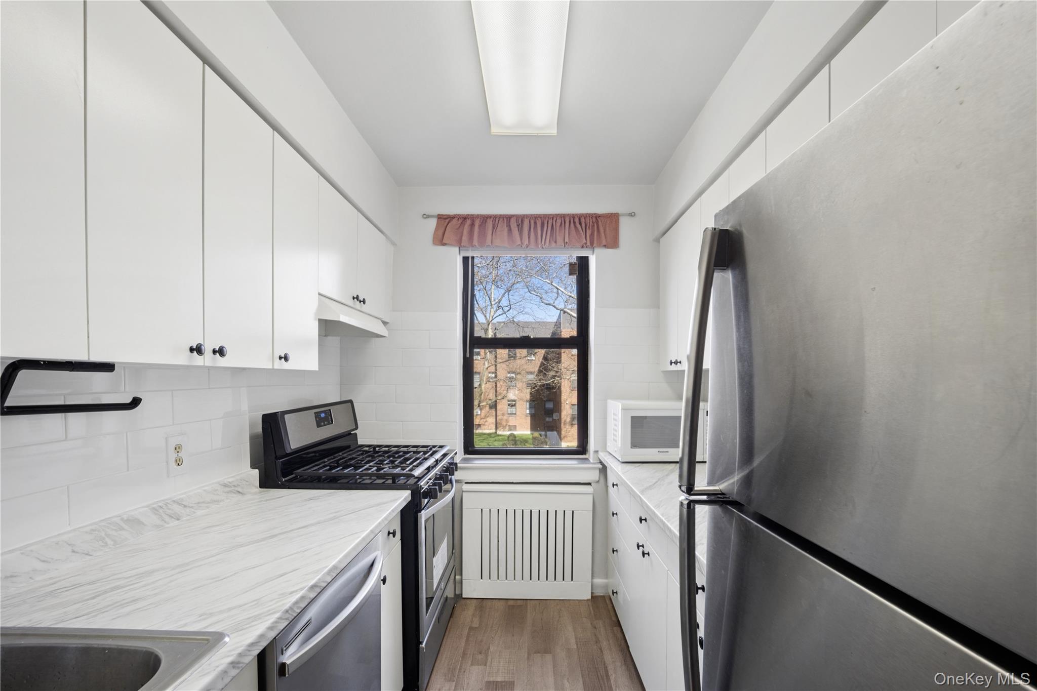 Coop 215th Queens, NY 11364, MLS-908517-7