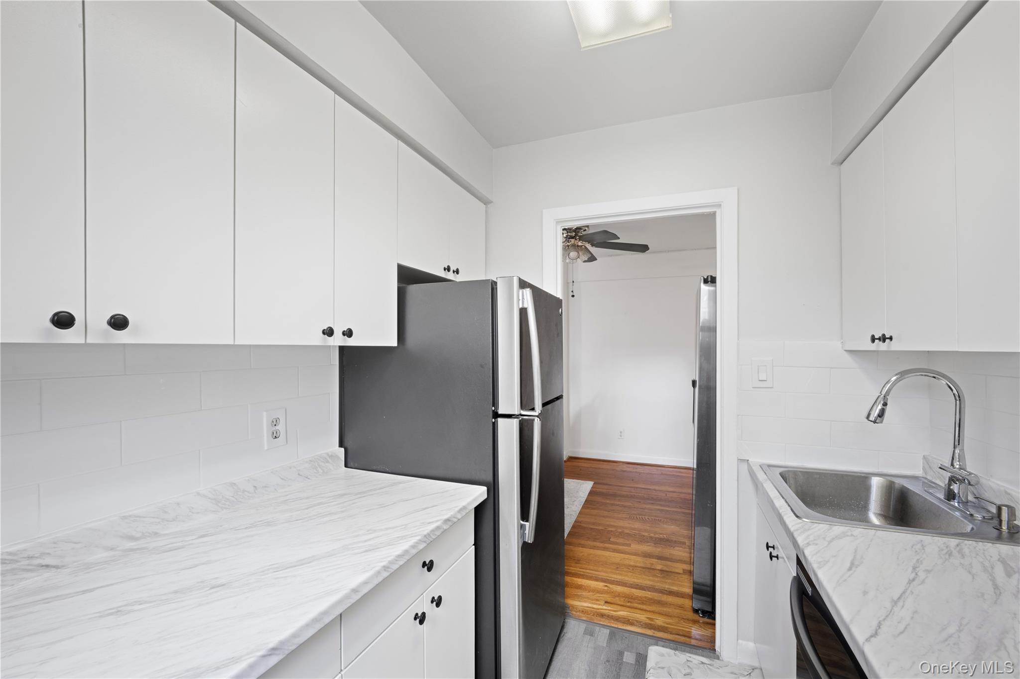 Coop 215th Queens, NY 11364, MLS-908517-9