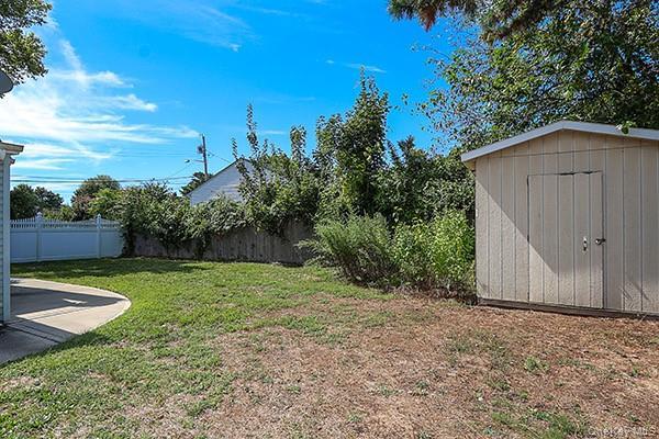 Single Family Inchcape Suffolk County, NY 11706, MLS-908518-15