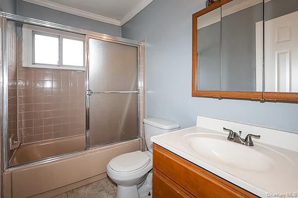 Single Family Inchcape Suffolk County, NY 11706, MLS-908518-9