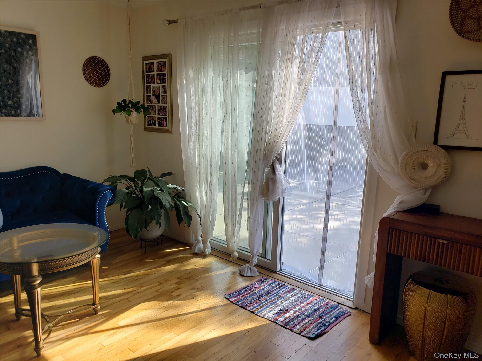 Single Family 215th Queens, NY 11360, MLS-908556-6